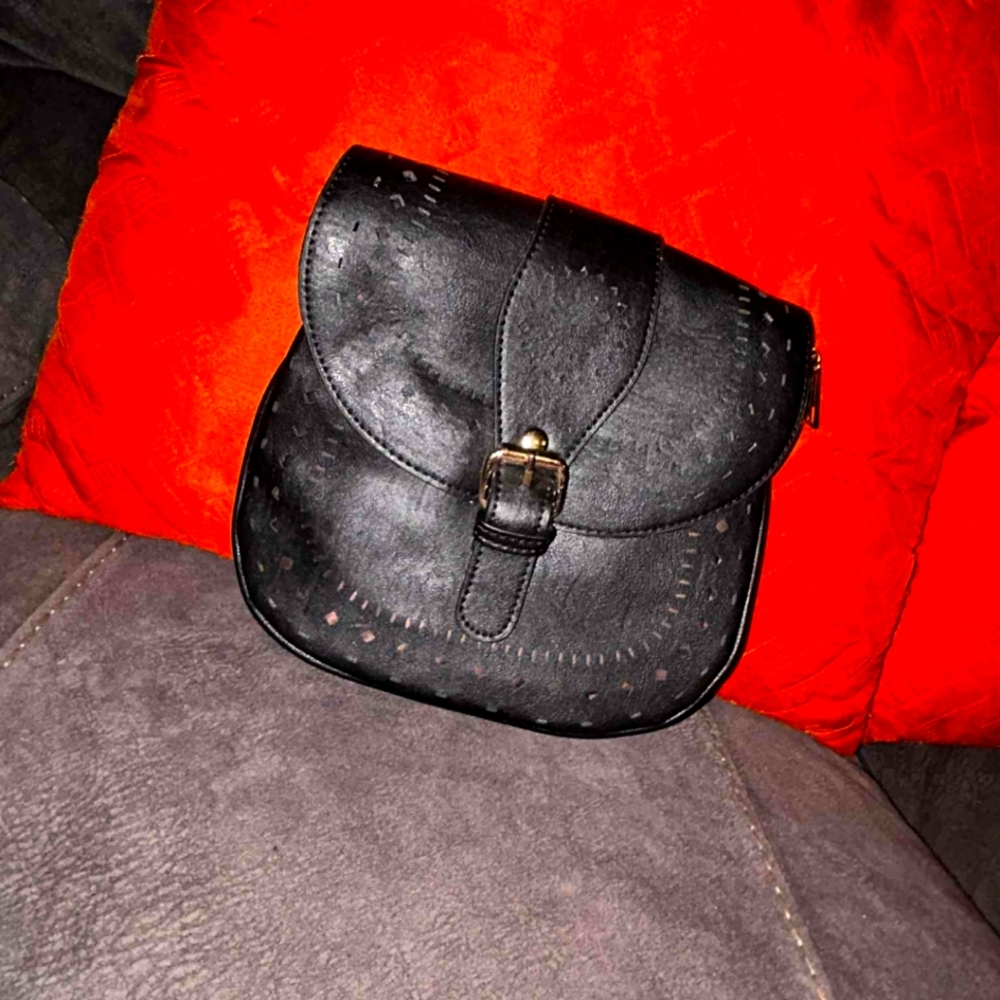 Elegant Black Leather Women's Bag